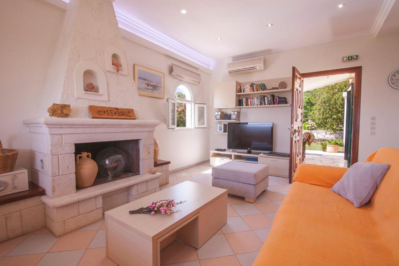 Villa Ftelias By Villa Plus Agios Stefanos  Bagian luar foto